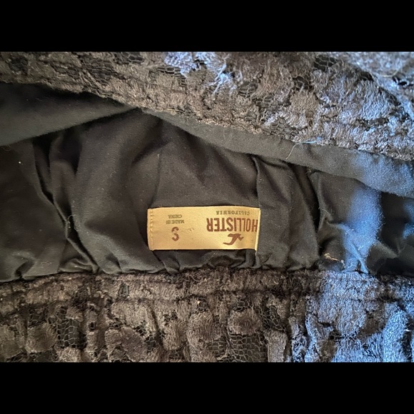 Blue lace skirt - Picture 3 of 3